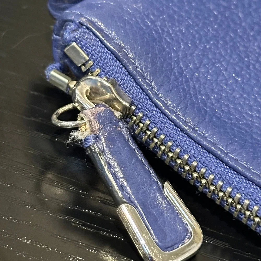 Coach Blue Pebbled Leather Crossbody Bag‎ Silver Logo Zip Top Messenger